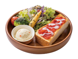 サラダ＆いちごミルクトースト